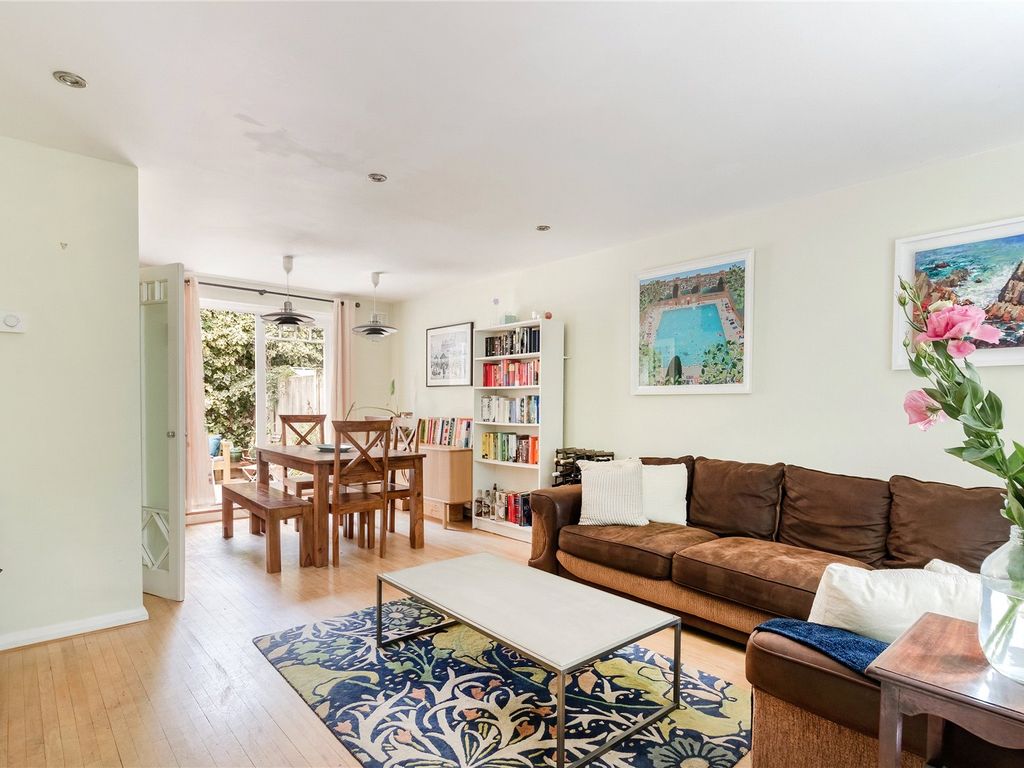 Howard Mews London N5  