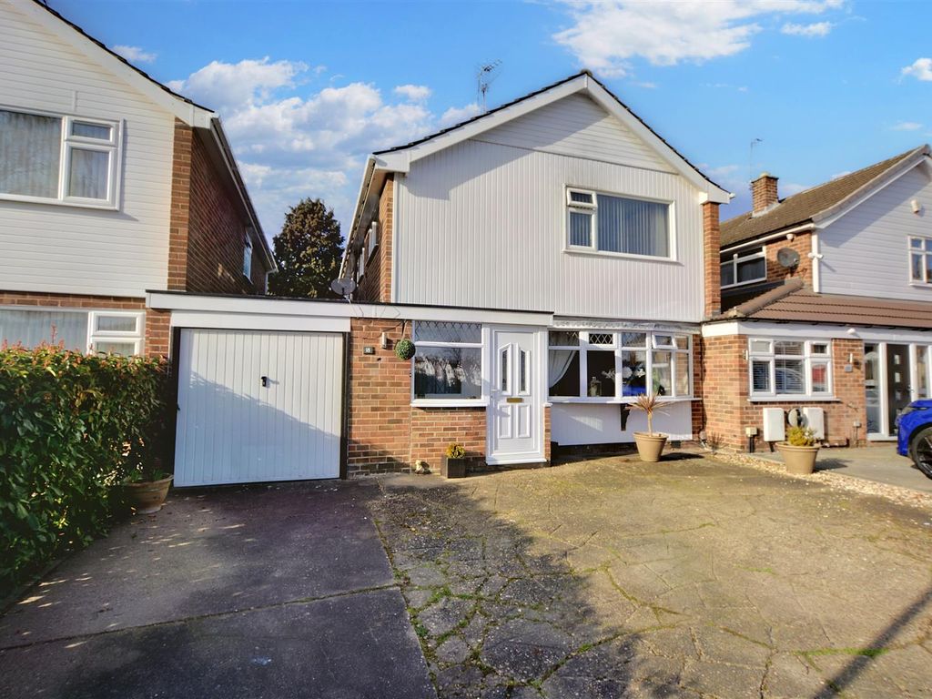 4 bed linkdetached house for sale in Brookside Avenue, Wollaton