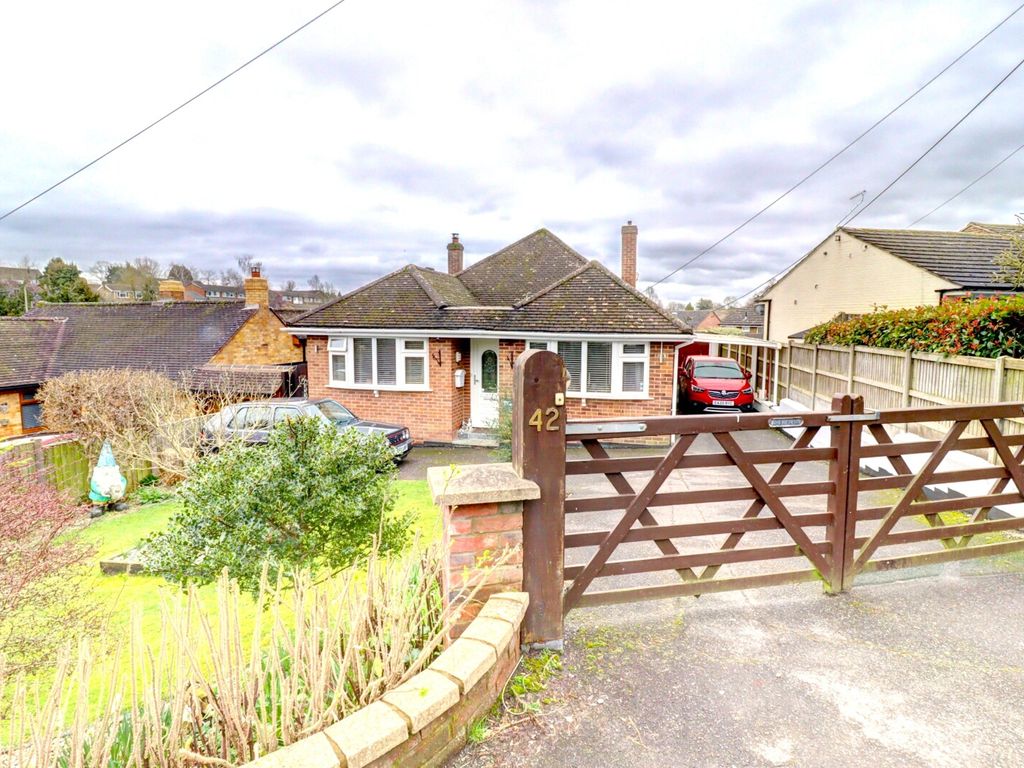 3 bed bungalow for sale in Windmill Lane, Widmer End, High HP15