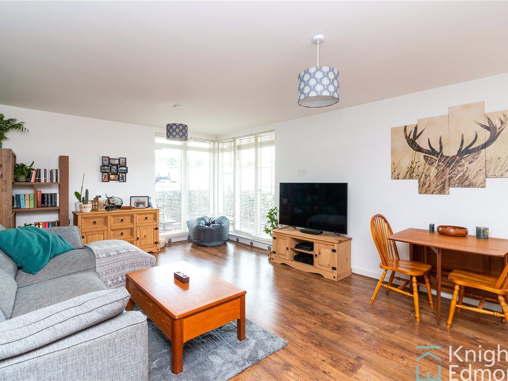 2 bed flat for sale in Kingfisher Meadow, Maidstone, Kent ME16 Zoopla