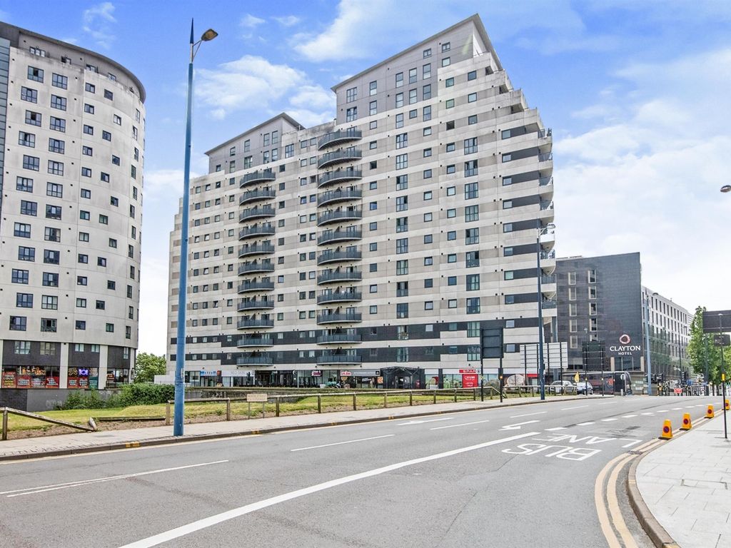 1 bed flat for sale in Masshouse Plaza, Birmingham B5 Zoopla