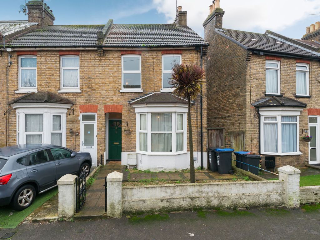 2 bed end terrace house for sale in Winstanley Crescent, Ramsgate CT11