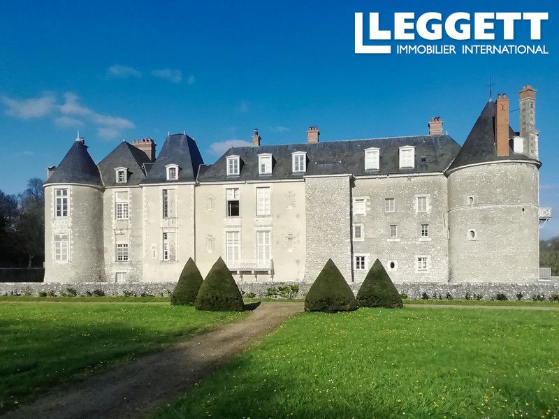 2 bed château for sale in Orléans, Loiret, CentreVal De Loire, £