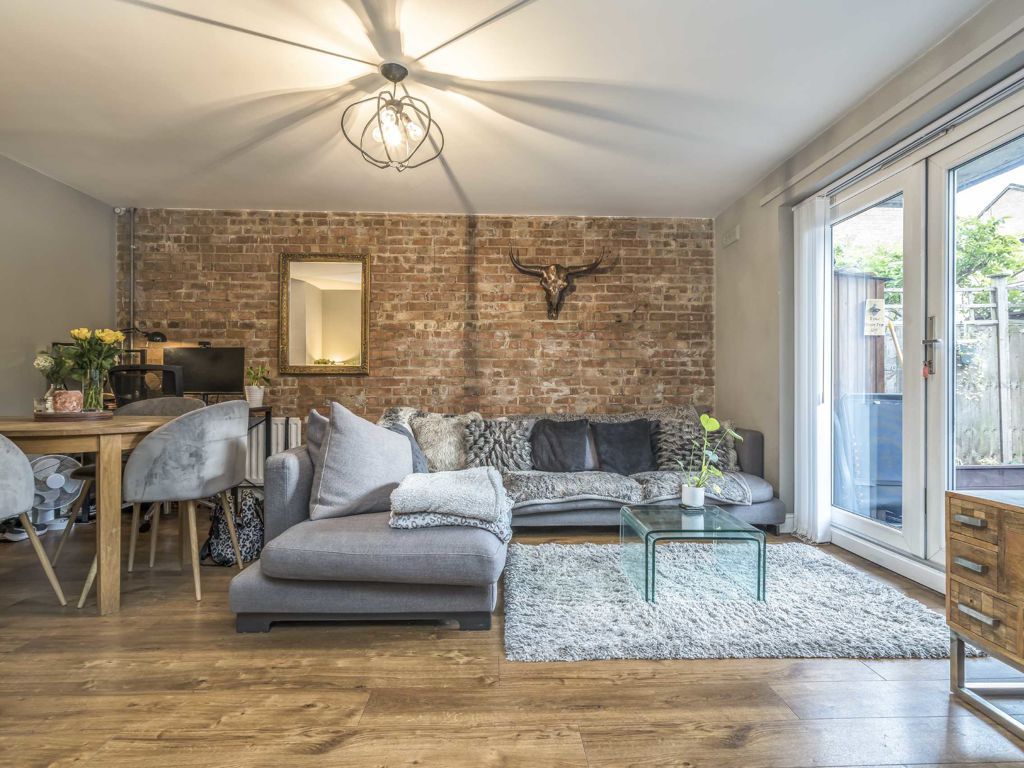 2 bed flat to rent in Earlston Grove, London E9, £2,847 pcm Zoopla