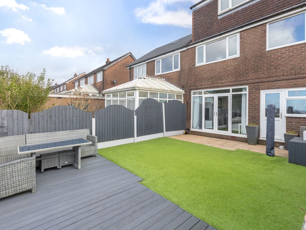 3 bed semidetached house for sale in Den Hill Drive, Springhead