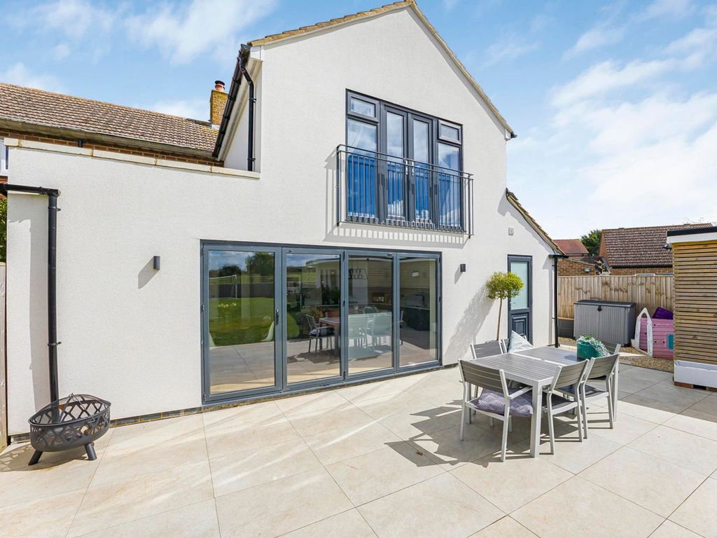 4 bed semidetached house for sale in College Way, Horspath OX33, £