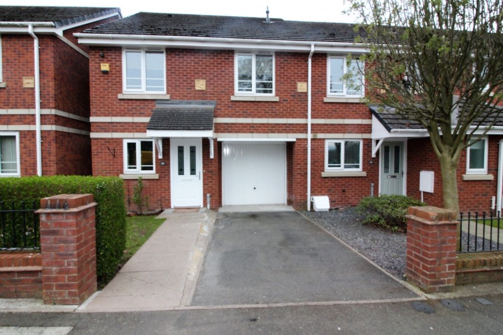 3 bed terraced house to rent in Patshull Avenue, Wolverhampton WV10, £