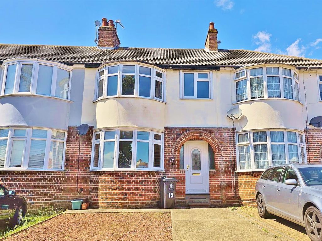 3 bed terraced house for sale in Halstead Road, Kirby Cross, FrintonOnSea CO13 Zoopla