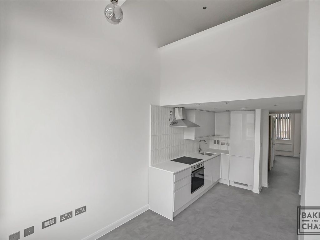 1 bed flat to rent in Merchant Heights, High Road, Bruce Grove, London