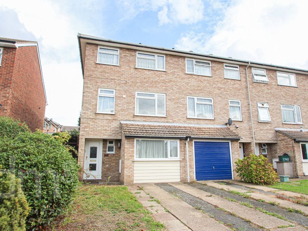 5 bed end terrace house for sale in St. Andrews Avenue, Colchester CO4