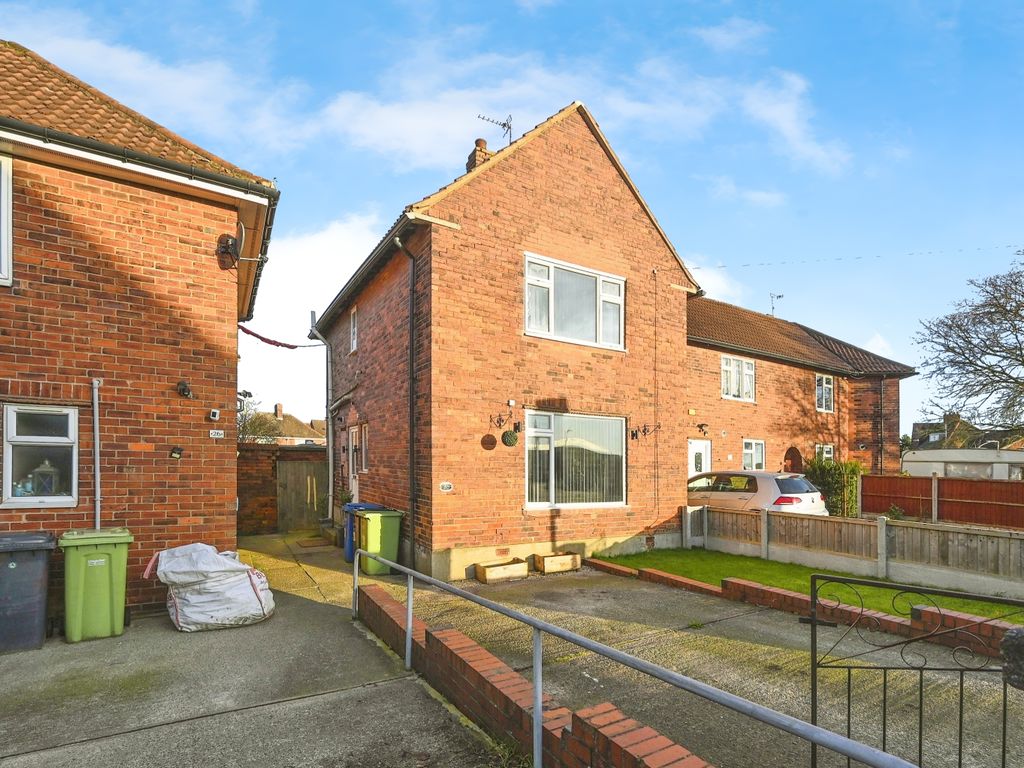 2 bed semidetached house for sale in West Crescent, Duckmanton