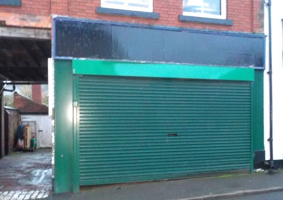 Retail premises to let in Sherwood Street, Huthwaite, SuttonIn