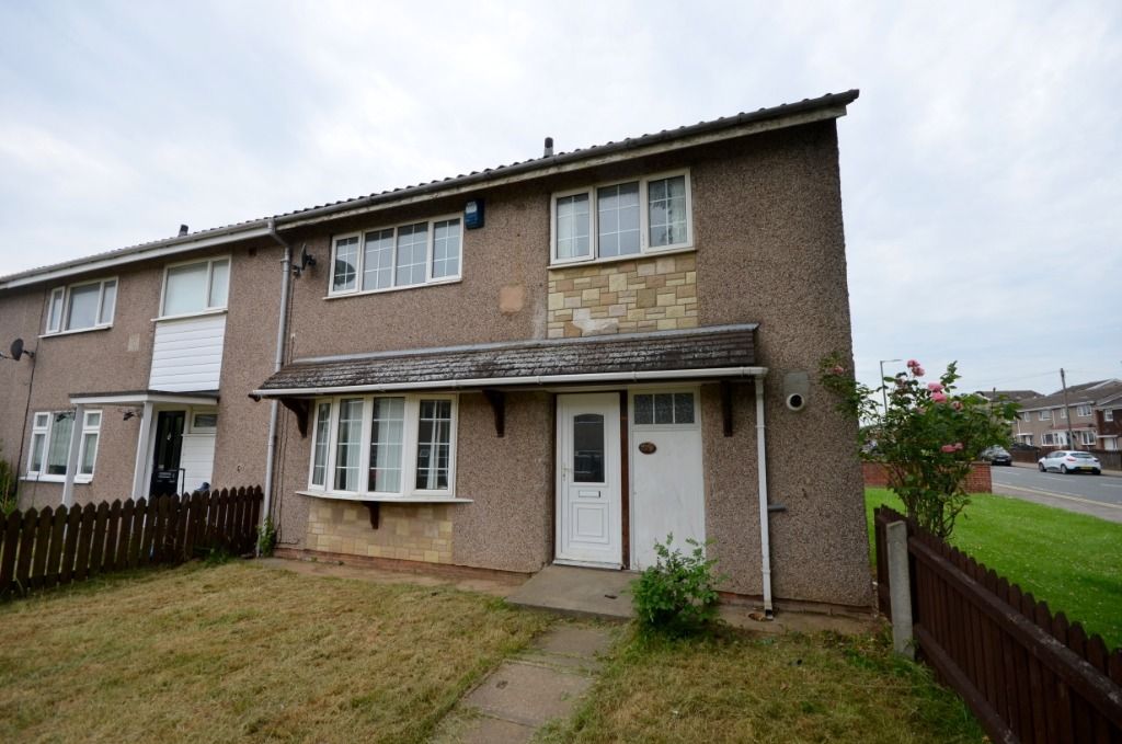 3 bed terraced house to rent in Cheshire Walk, Grimsby DN37, £650 pcm