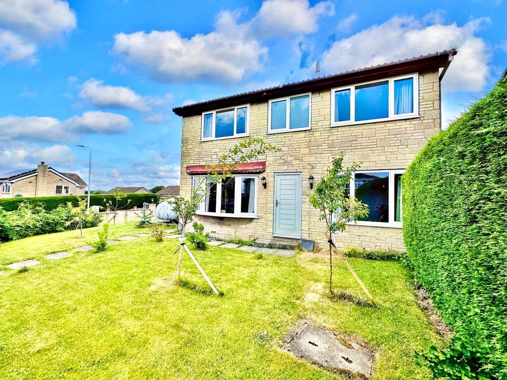 3 bed detached house for sale in 1 Hawthorn Grove, Rothwell, Leeds LS26