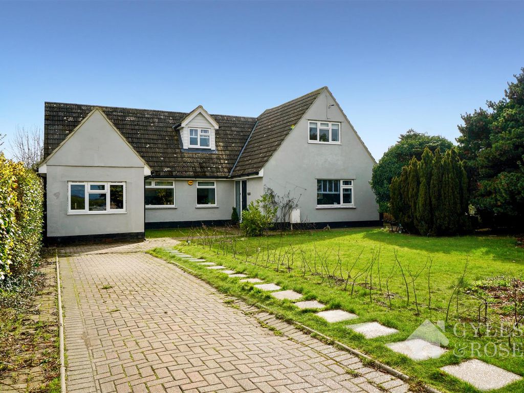 4 bed detached house for sale in Slough Road, Brantham, Manningtree