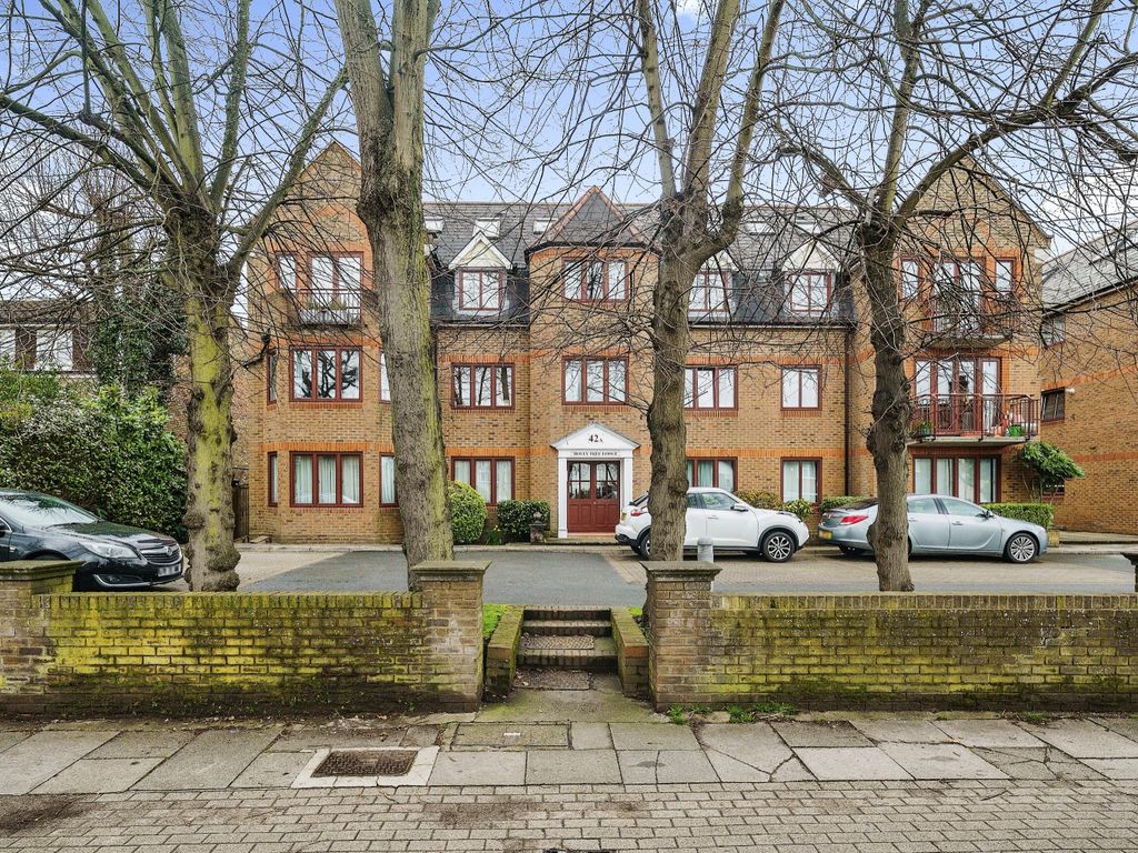 2 bed flat for sale in The Ridgeway, Enfield EN2, £380,000 Zoopla