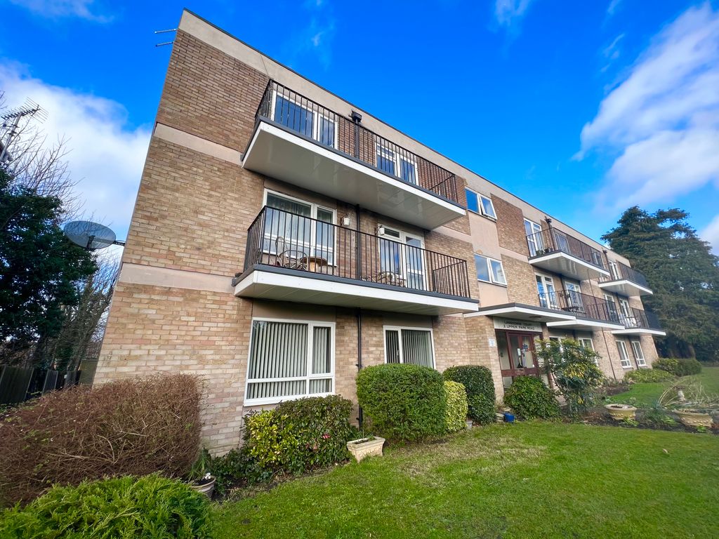 1 bed flat to rent in Lansdowne Court, 3 Upper Park Road, Camberley GU15, £1,350 pcm Zoopla