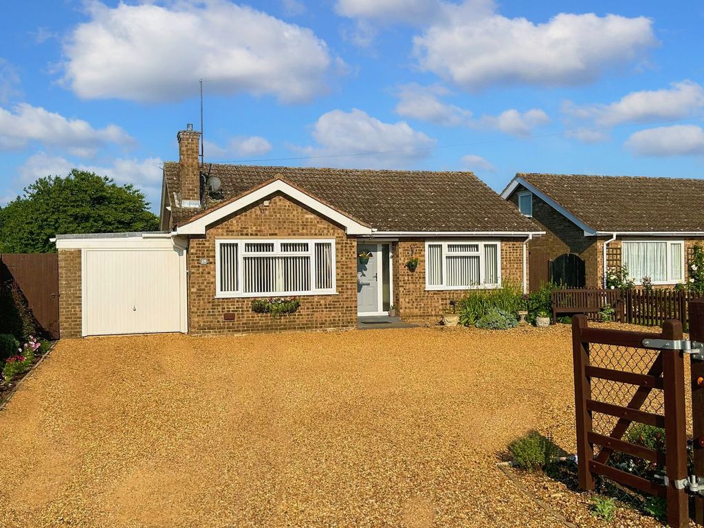 2 bed detached bungalow for sale in Wood Street, Doddington PE15 Zoopla