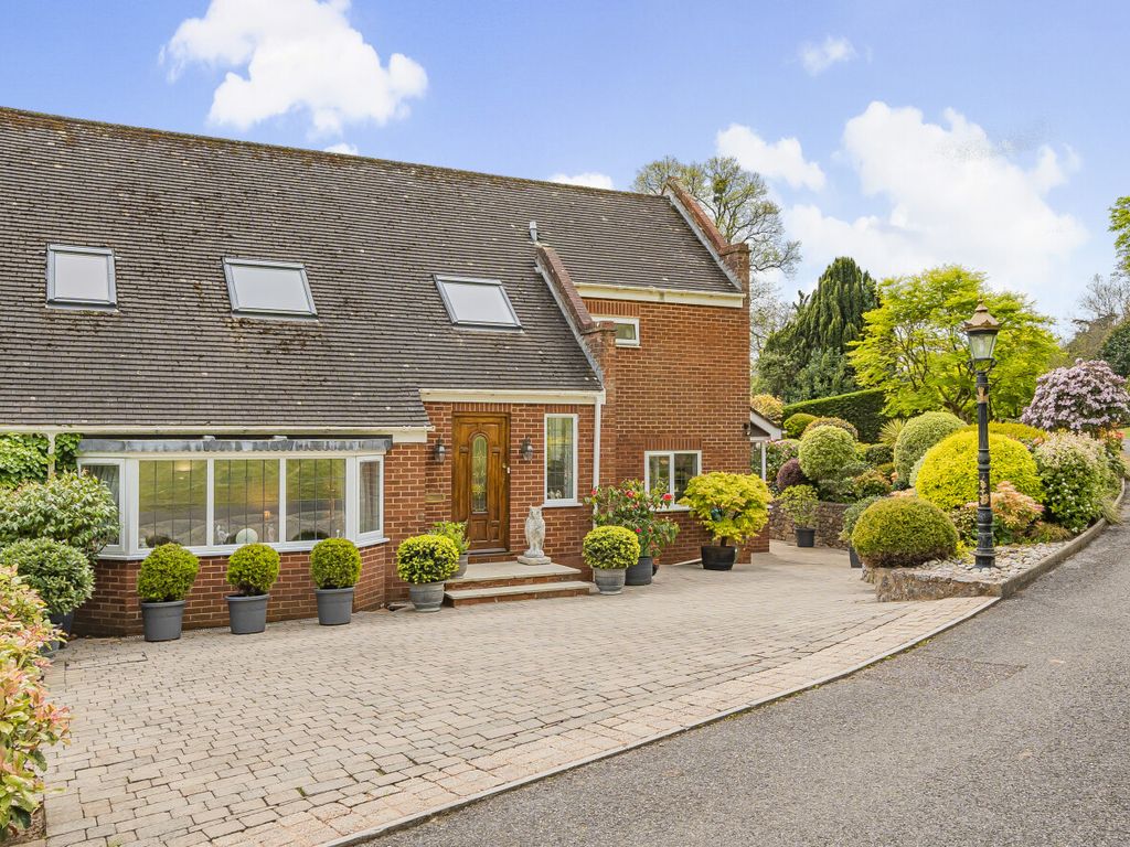 3 bed semidetached house for sale in Balfour Manor, Station Road