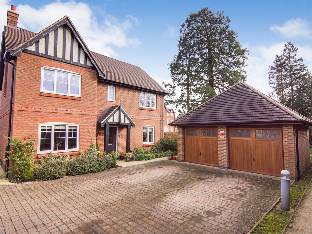 4 bed detached house for sale in Meer Stones Road, Balsall Common