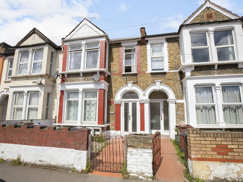 3 bed flat for sale in Grove Green Road, London E11 Zoopla