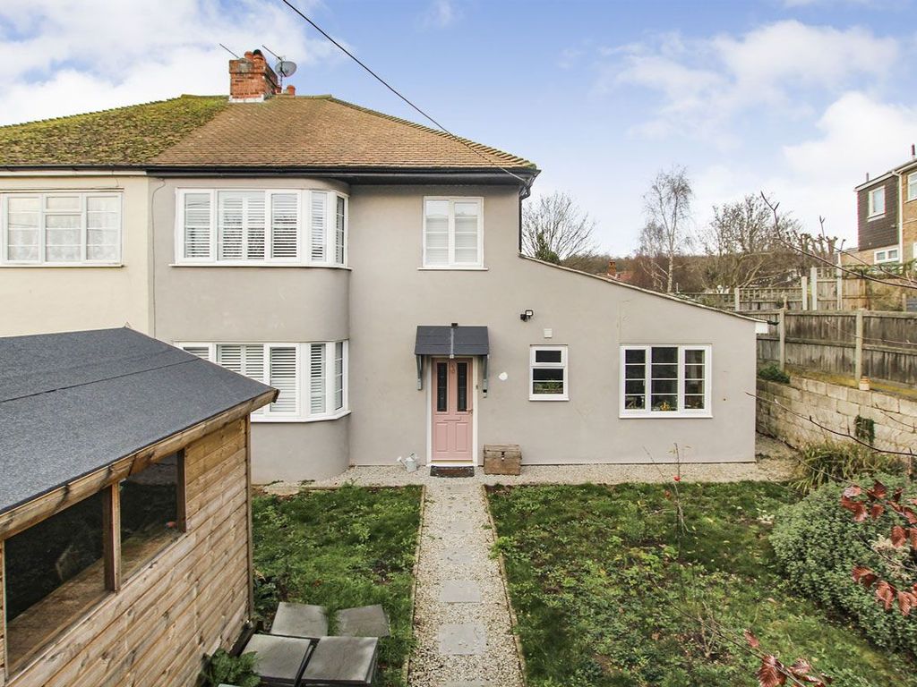 3 bed semidetached house for sale in Staines Hill Sturry, Canterbury