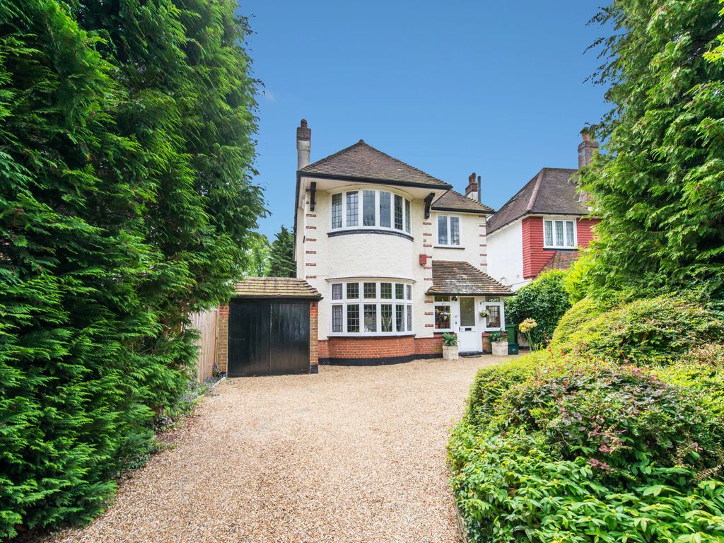 5 bed detached house for sale in Brambledown Road, Wallington SM6 Zoopla
