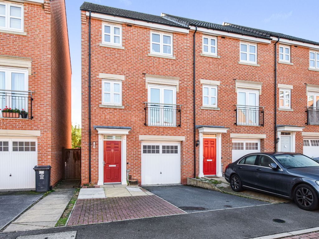 3 bed semidetached house for sale in Coxwold Close, Thurnby Lodge