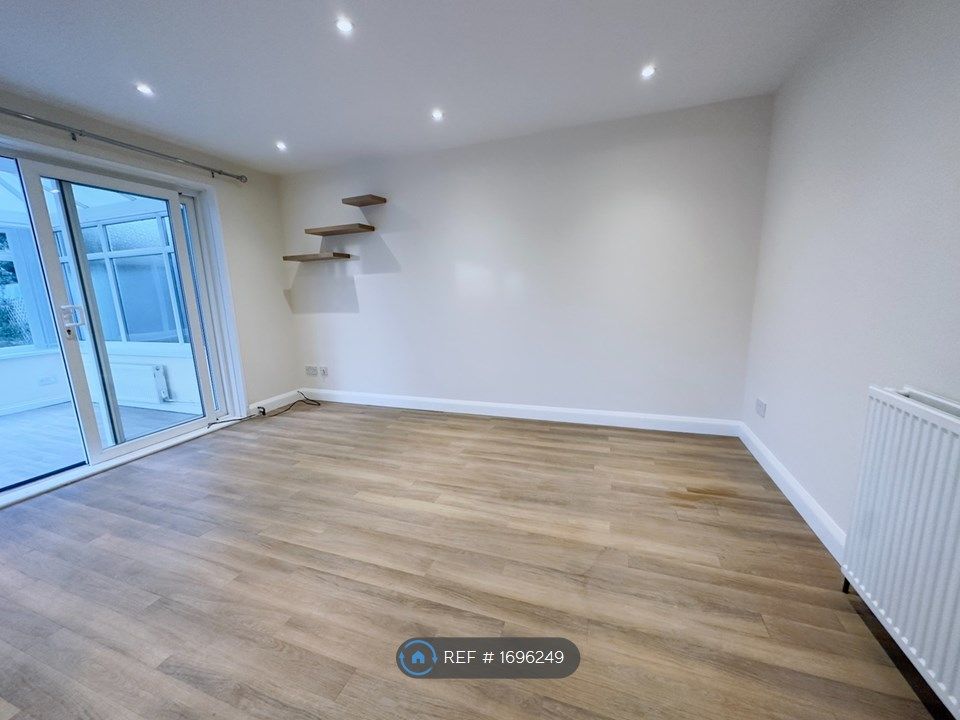 4 bed bungalow to rent in Keble Close, York YO23 Zoopla