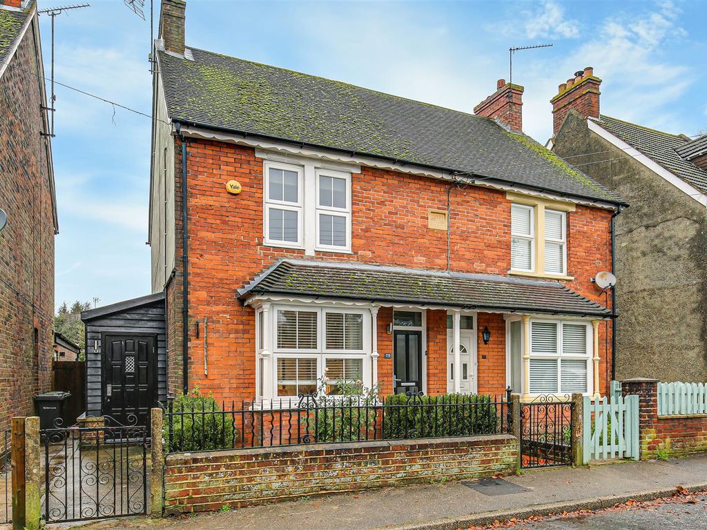 2 bed semidetached house for sale in Madan Road, Westerham TN16, £