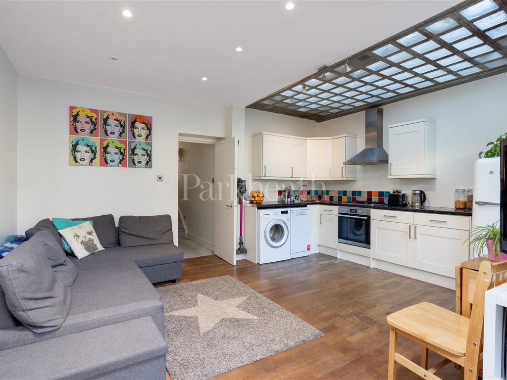 2 bed flat for sale in Fleet Road, London NW3 Zoopla