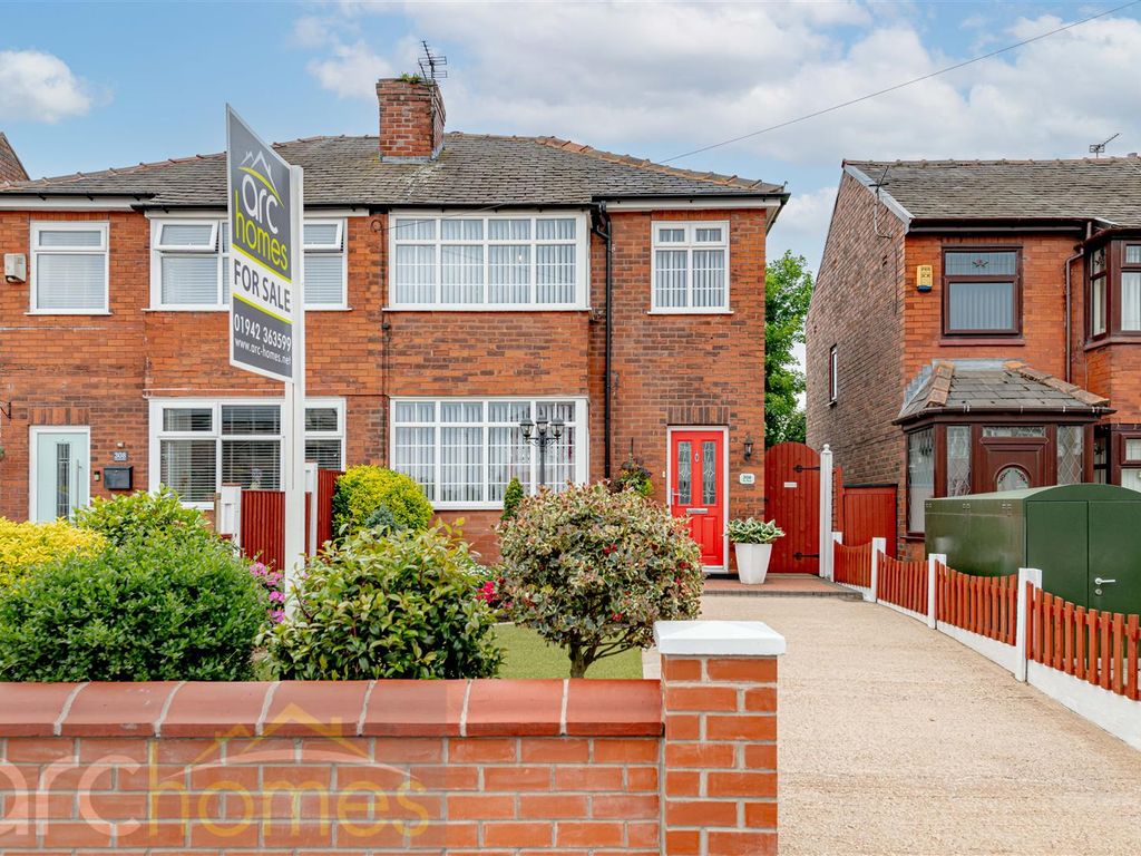 3 bed semidetached house for sale in Atherton Road, Hindley, Wigan WN2