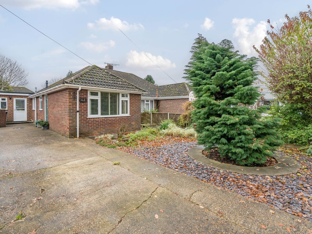 3 bed semidetached house for sale in Haig Road, Eastleigh