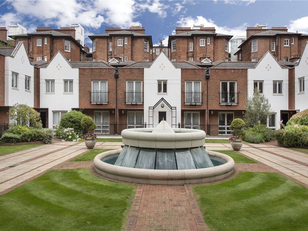 3 bed mews house to rent in Squire Gardens, London NW8, £10,617 pcm