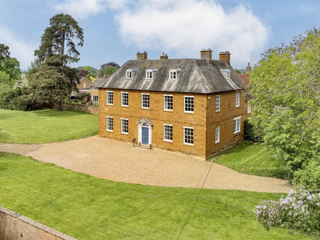 8 bed property for sale in Rectory Lane, Milton Malsor, Northampton NN7