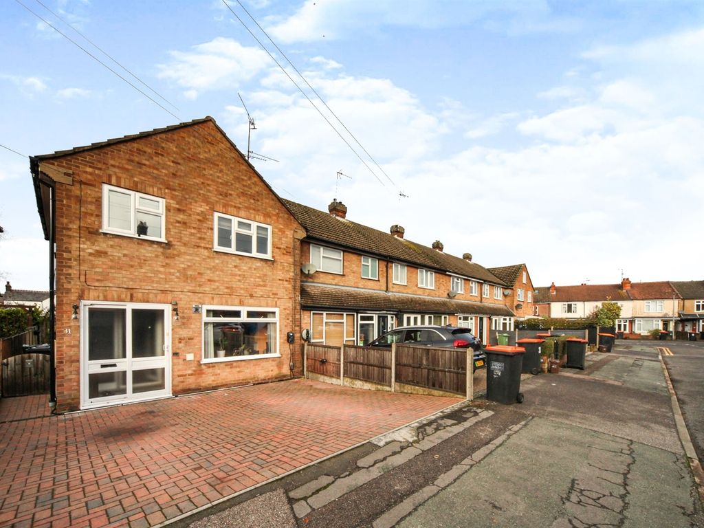3 bed end terrace house for sale in Grove Road, Dunstable LU5 Zoopla