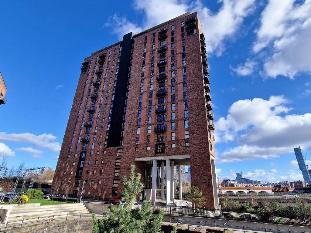 2 bed flat to rent in Rivergate, Wilburn Basin, Salford M5 Zoopla