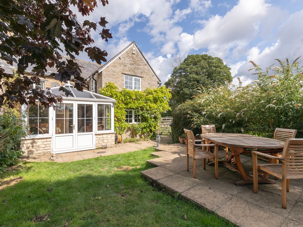 2 bed cottage for sale in Back Lane, Aston, Bampton OX18 Zoopla