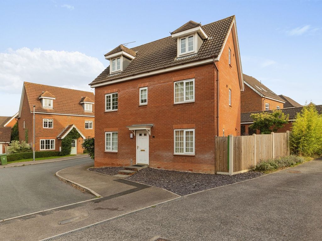 5 bed detached house for sale in Joyce Way, Thorpe St. Andrew, Norwich