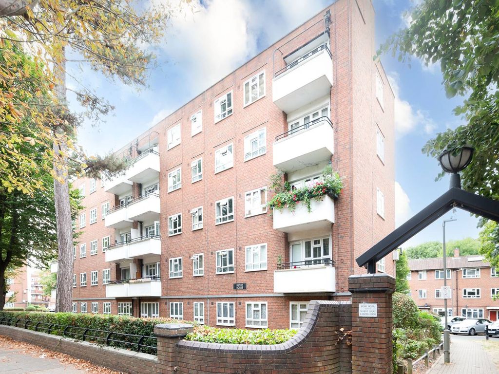 4 bed flat for sale in Aldrington Road, Streatham, London SW16 Zoopla