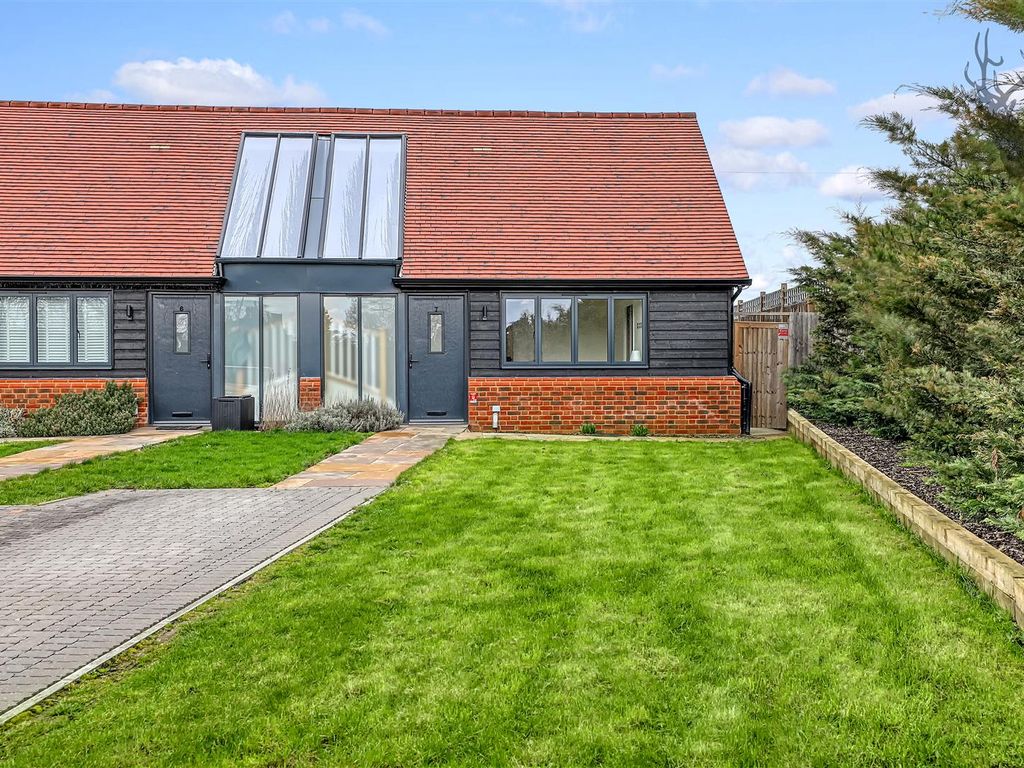 3 bed property for sale in Sewardstone Road, London E4, £600,000 Zoopla