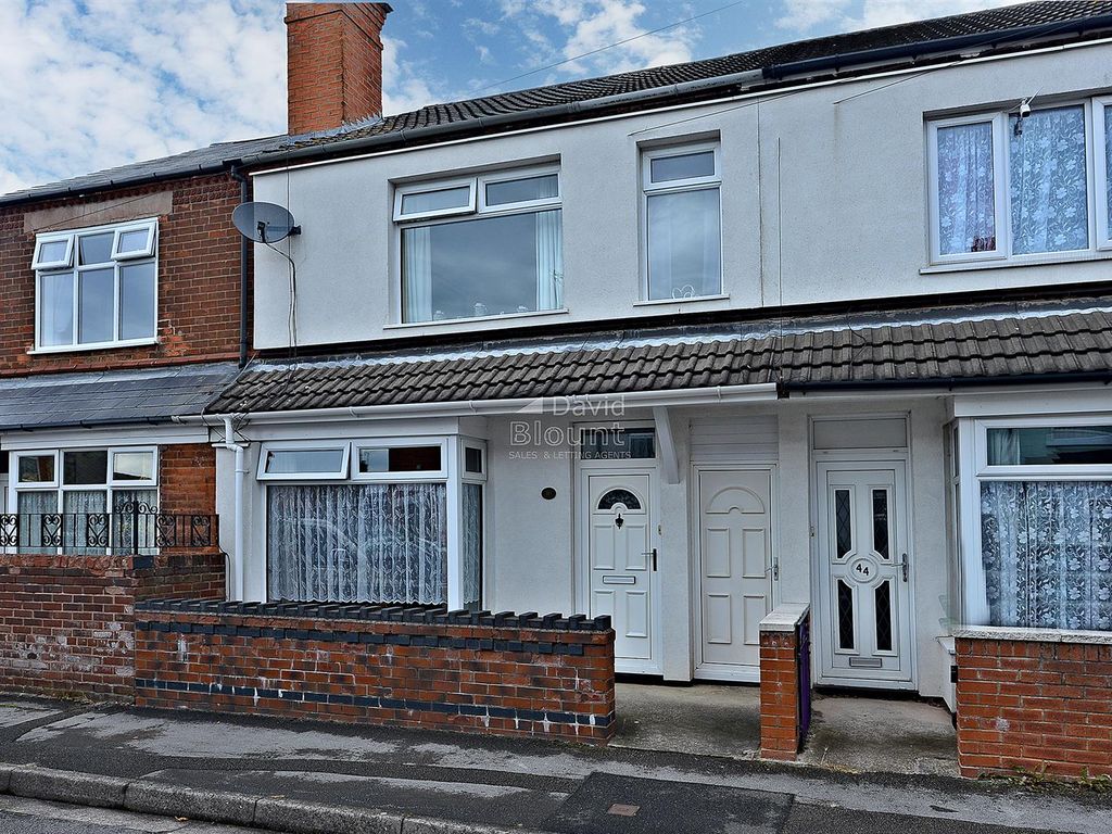 4 bed terraced house for sale in Coburn Street, SuttonInAshfield NG17