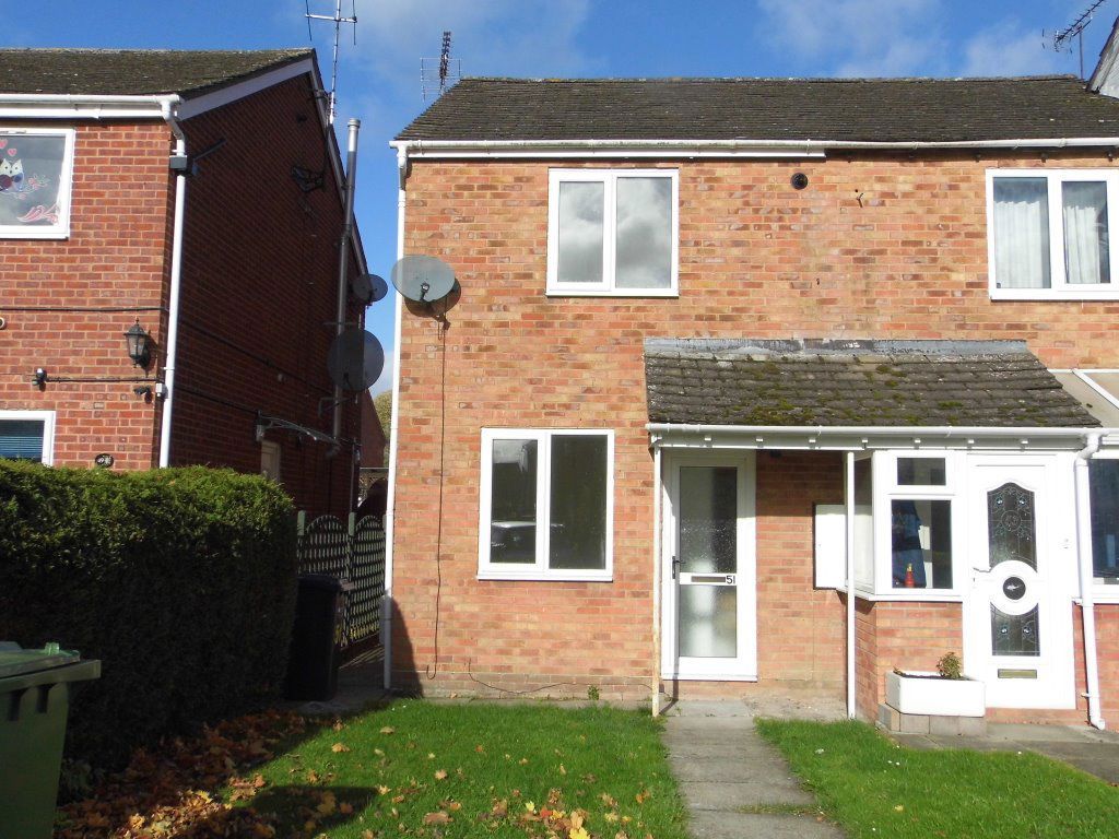 2 bed property to rent in Millers Close, Leominster HR6, £725 pcm Zoopla