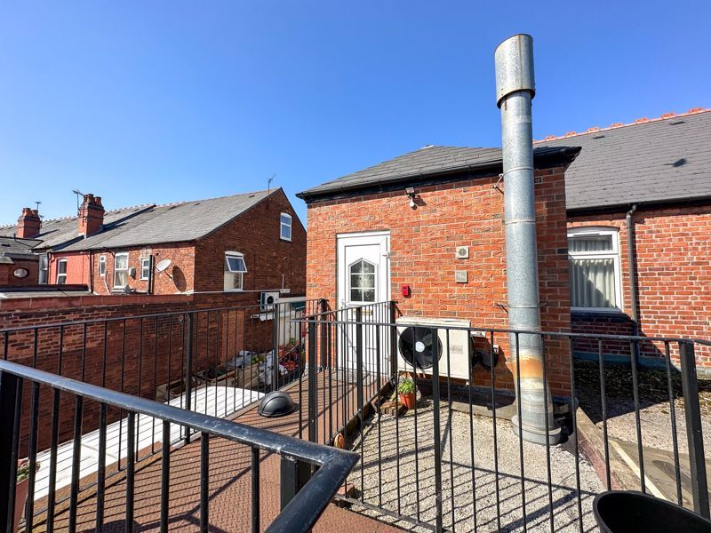 2 bed flat to rent in Windmill Lane, Smethwick B66 Zoopla