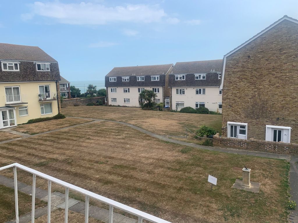 2 bed flat to rent in Cheviot Court, Broadstairs, Kent CT10 Zoopla