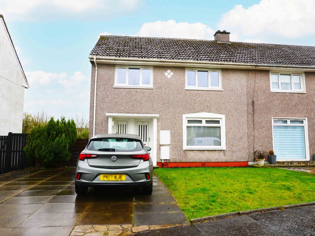 3 bed semidetached house for sale in Quebec Drive, Westwood, East