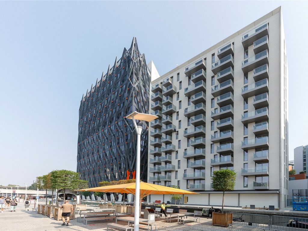 3 Canalside Walk, Paddington, London W2  