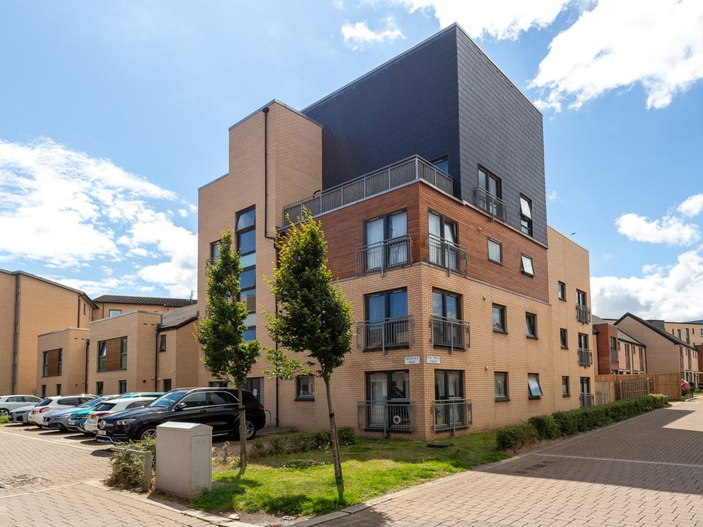 1 bed flat for sale in Moffat Way, Niddrie, Edinburgh EH16, £150,000