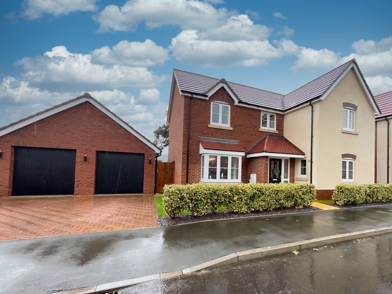 4 bed detached house for sale in Roebuck Drive, Baldwins Gate