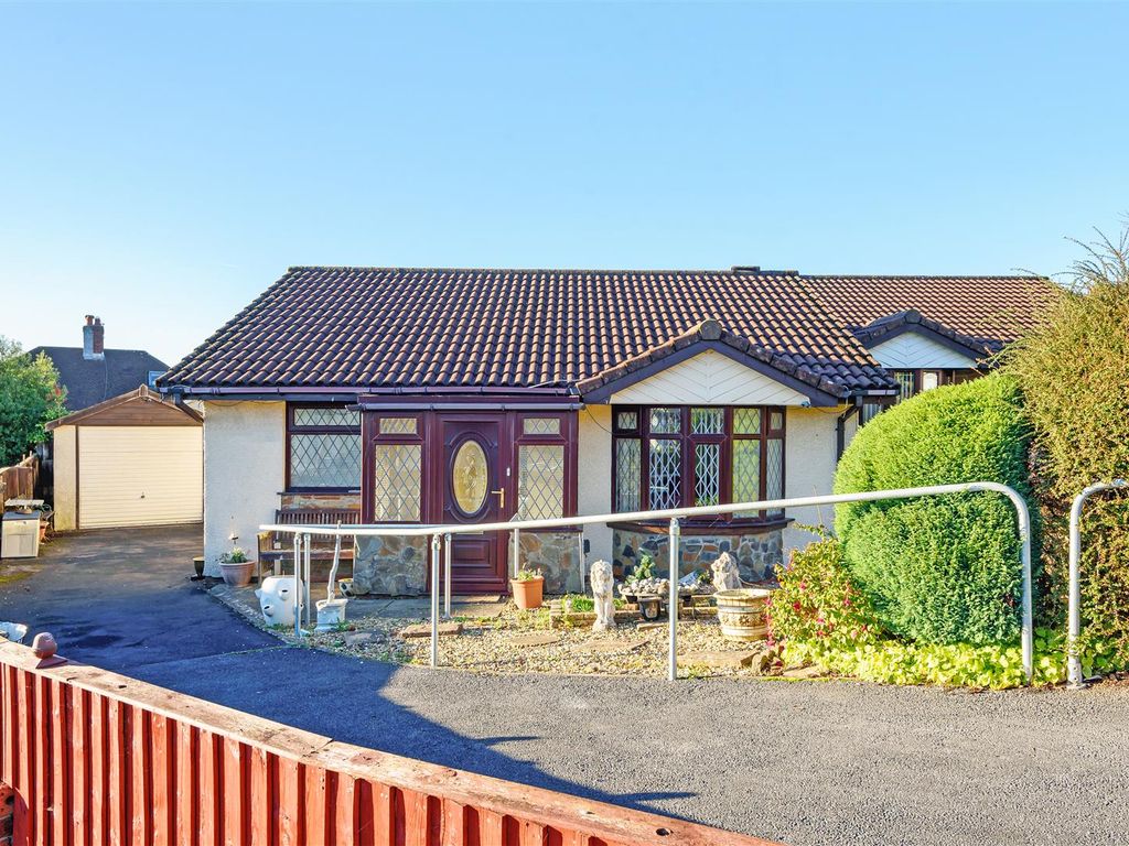 2 bed semidetached bungalow for sale in Heol Brithdir, Birchgrove